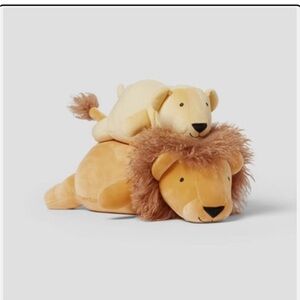NWT Pillowfort Weighted Lion and Cub Plush